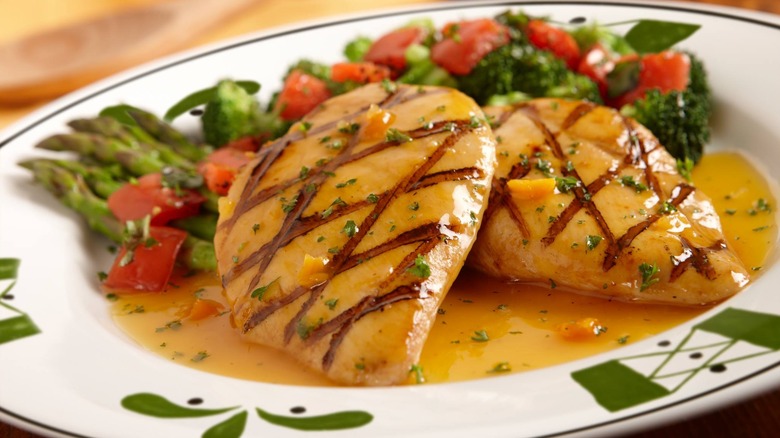 A plate of Venetian Apricot Chicken at Olive Garden
