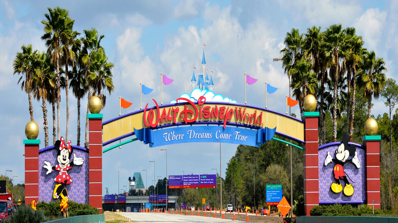 The entryway to Disney World