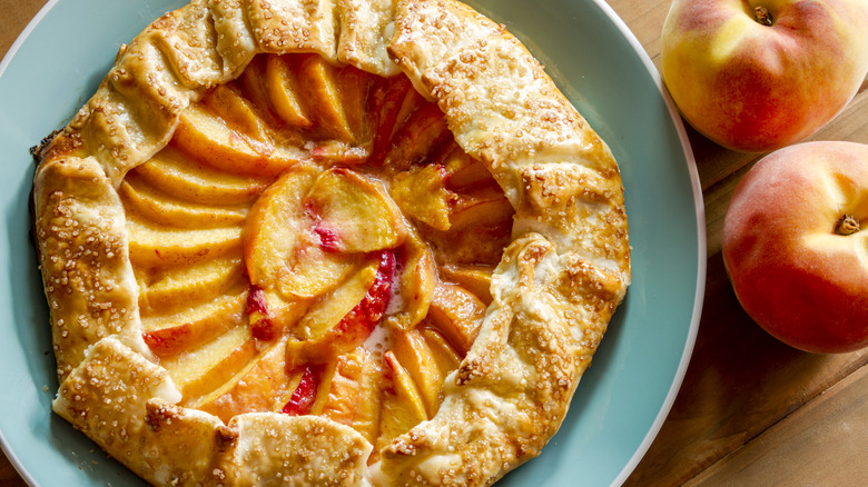 peach galette