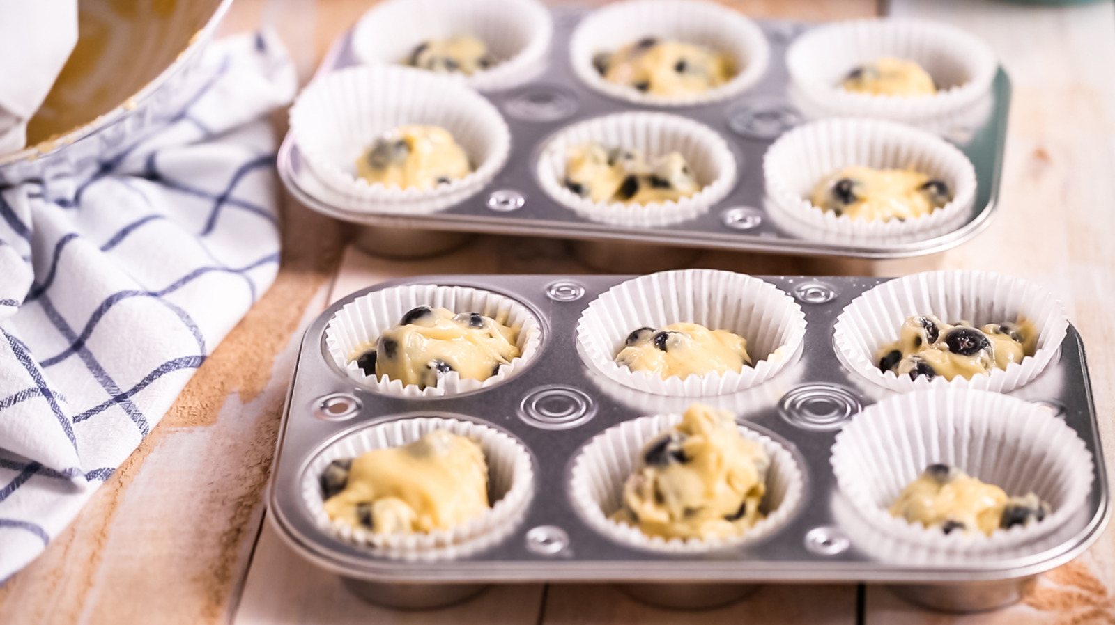 Do You Really Need To Toss Blueberries In Flour Before Adding Them To ...