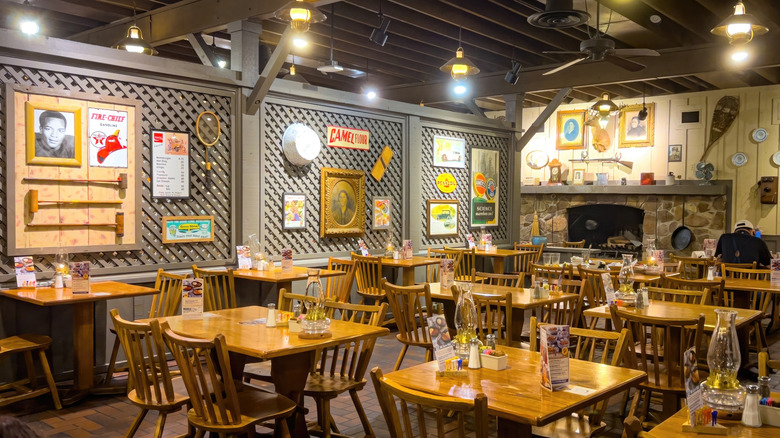 The inside of a Cracker Barrel dining room