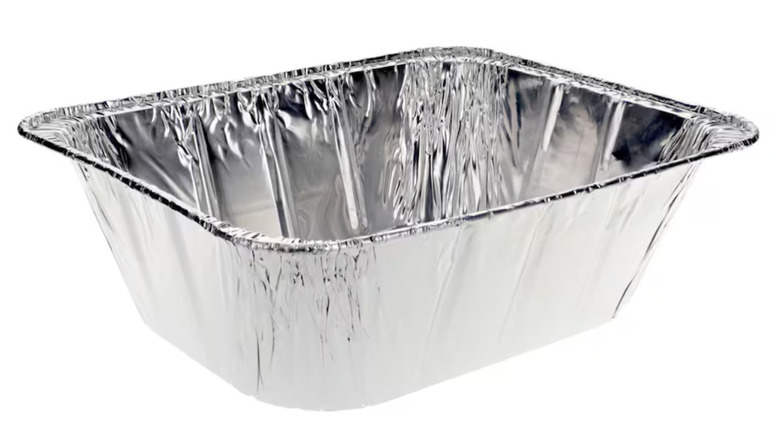 Aluminum roasting pan