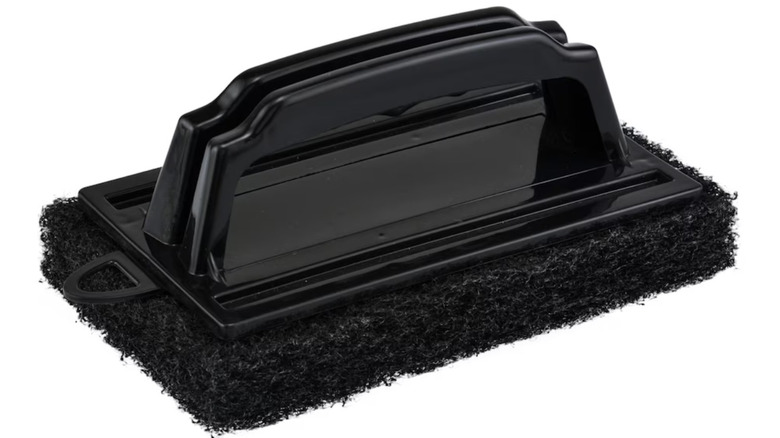 Barbecue grill scrubber