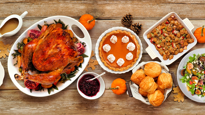 autumn holiday dinner table