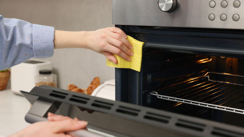 oven cleaning