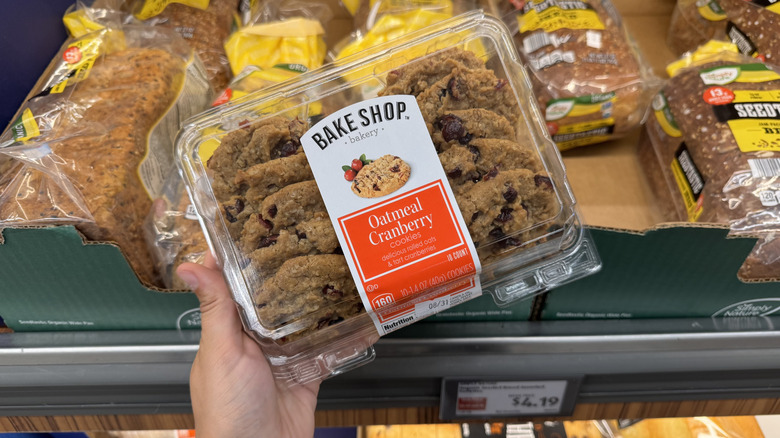 Oatmeal cranberry cookies at Aldi