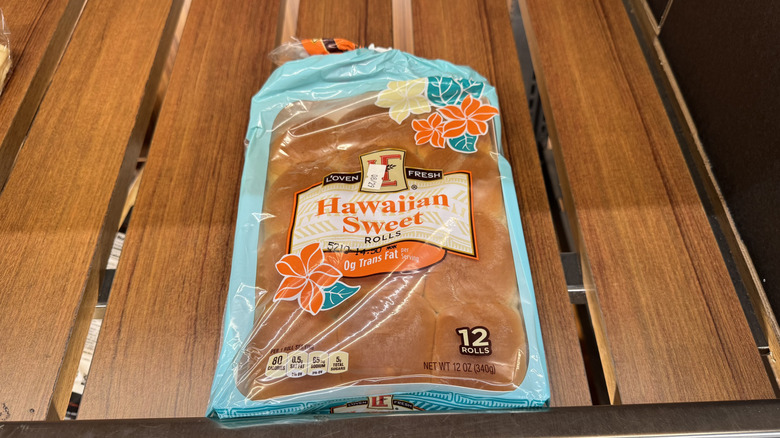 L'Oven Fresh Hawaiian sweet rolls on store shelf