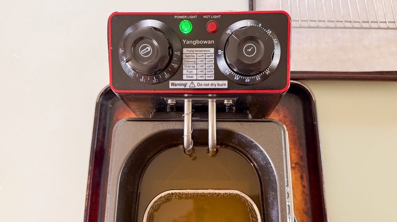 Fryer with oil preheated to 350 F