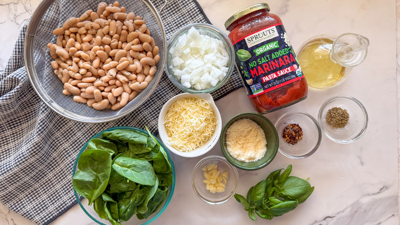 Cheesy pizza beans ingredients