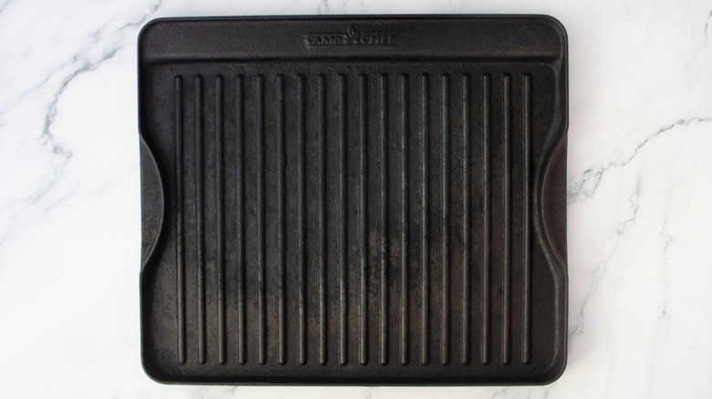 Grill pan on countertop