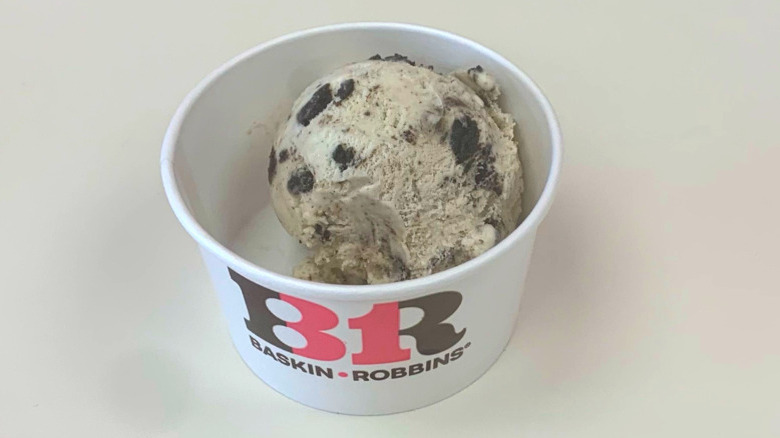 A cup of Baskin-Robbins OREO Cookies 'n Cream ice cream