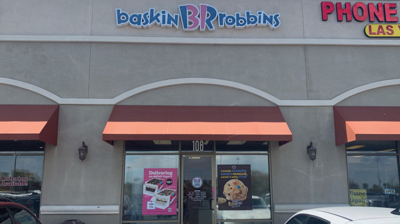 Baskin-Robbins exterior
