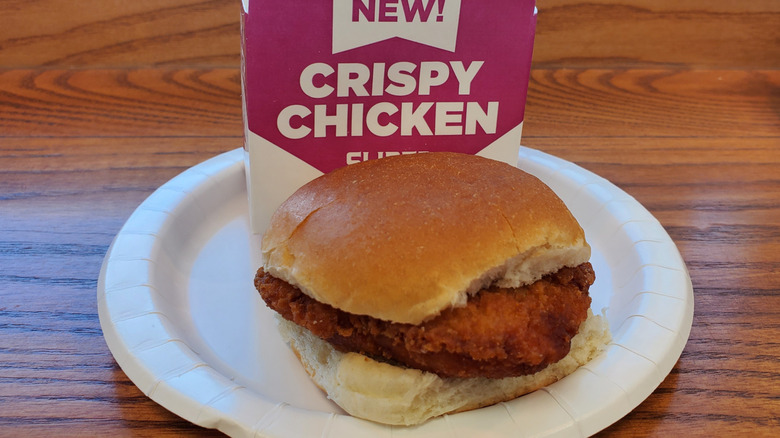 White Castle crispy chicken slider