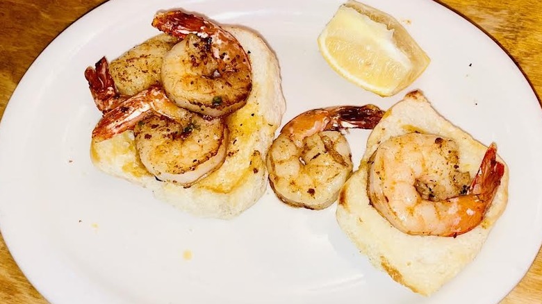 Texas Roadhouse Grilled Shrimp Appetizer is shown.