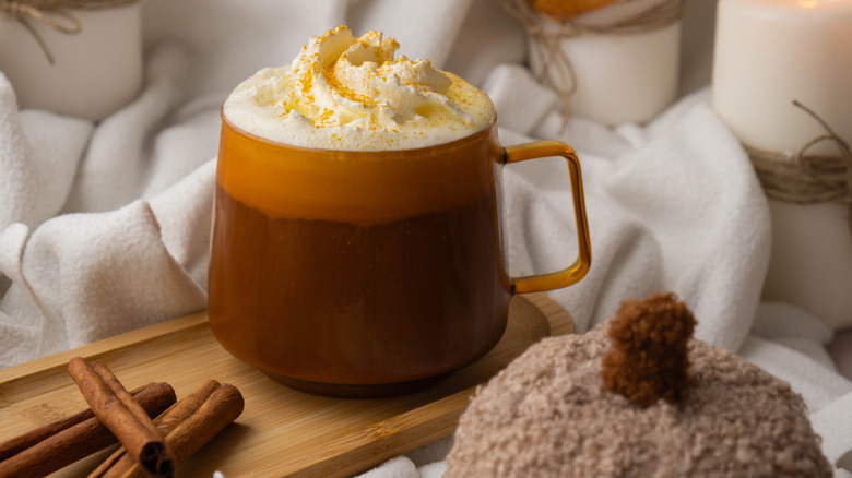 A cozy fall latte.