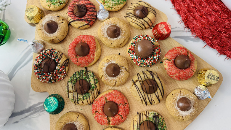 Peanut butter blossoms on festive tray