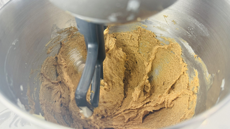 Beating butter and sugar in mixer