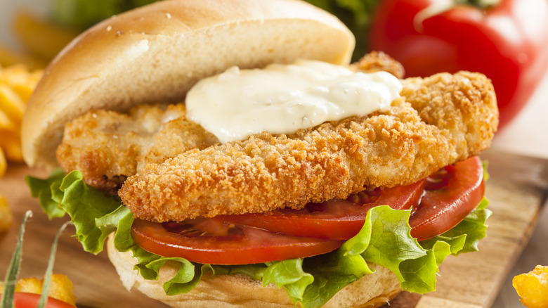 Fried fish sandwich