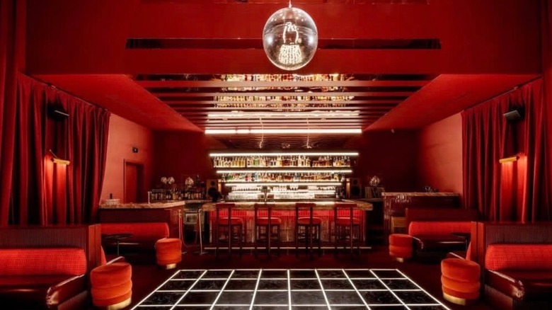 JoJo' Beloved interior