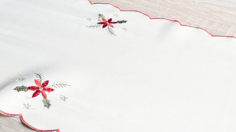 table runner with flower embroidery
