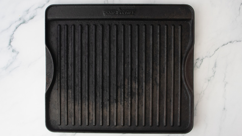 Preheat grill pan