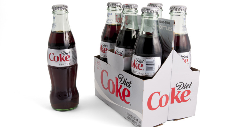 a six pack of diet coke