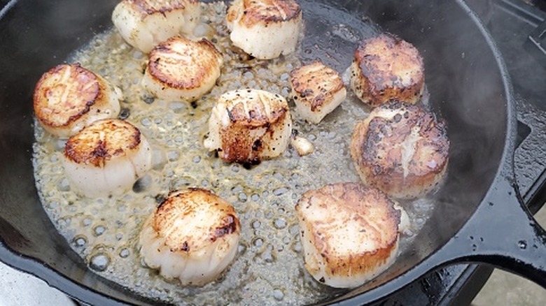 Pan-seared scallops with butter
