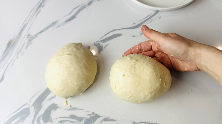 Pizza dough balls