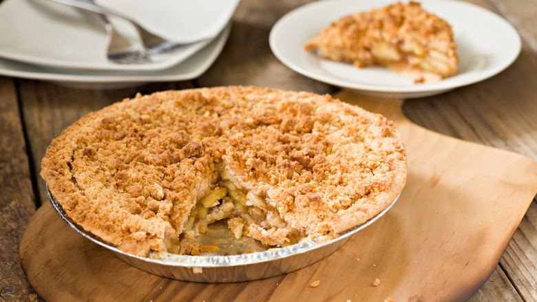 Pennsylvania Dutch apple pie.