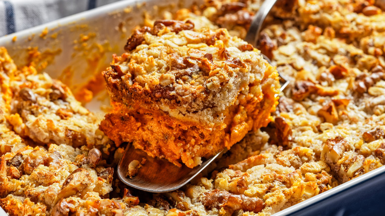 Pumpkin dump cake