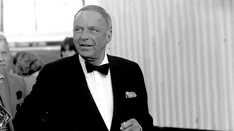 Frank Sinatra backstage at Chicagofest.