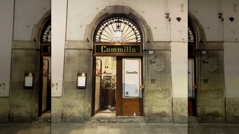 exterior of Trattoria Cammillo
