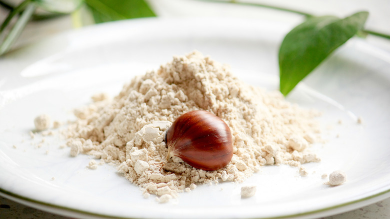 Chestnut flour on a plate