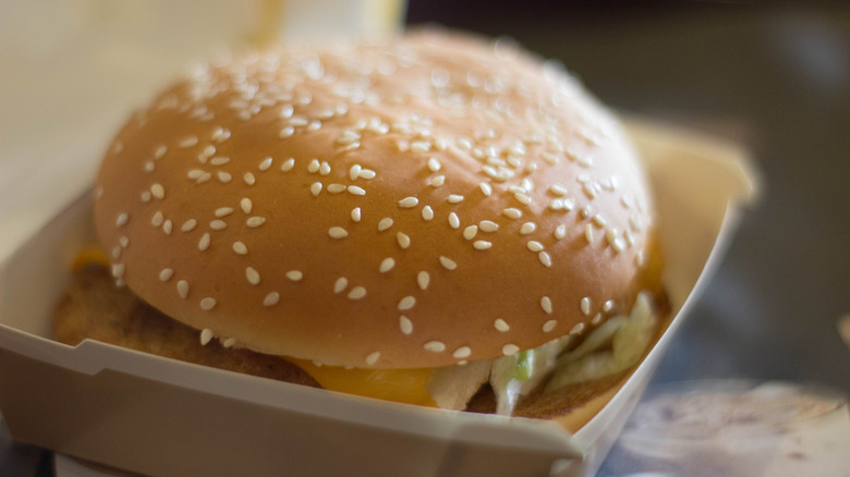McChicken di box close-up