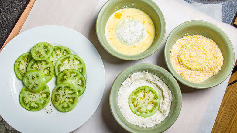 Fried green tomatoes dredging station