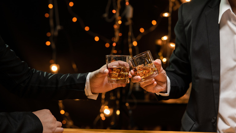 Bourbon drinkers cheers