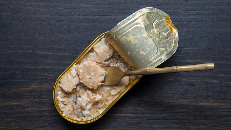 A tin of salmon.