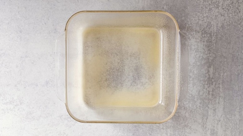 Oiled 9-inch glass baking dish