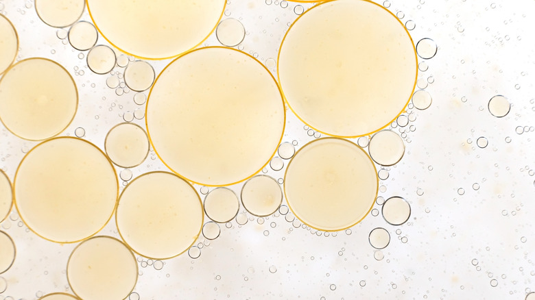Bubbles of fat in liquid