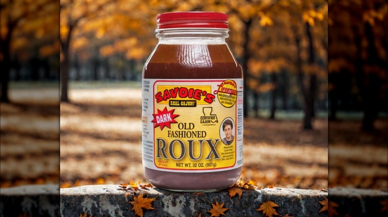 Jar of Savoie's old-fashioned dark roux