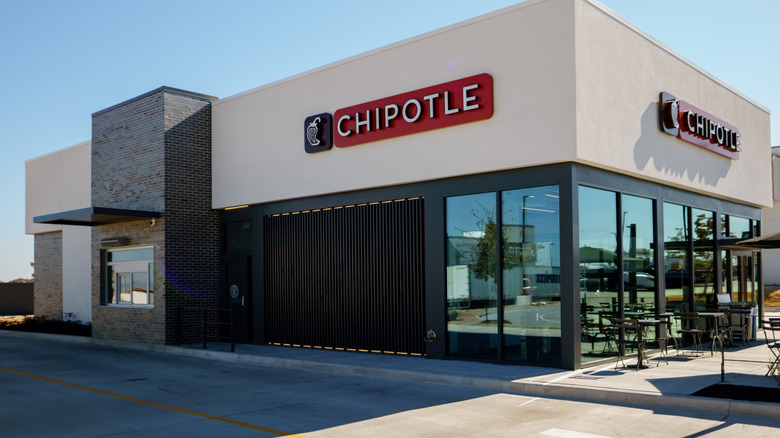 Chipotle restaurant with a Chipotlane, drive-thru lane