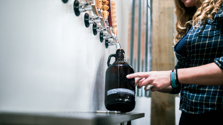 brewery filling growler