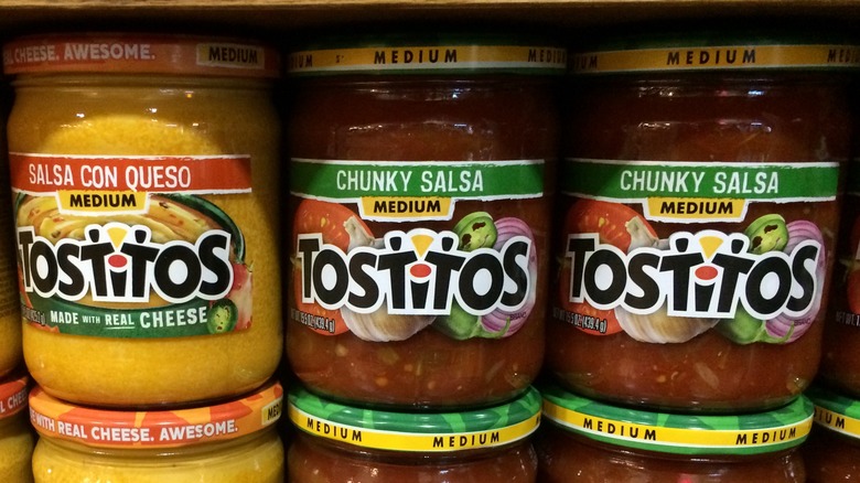 Jarred salsa on store shelves