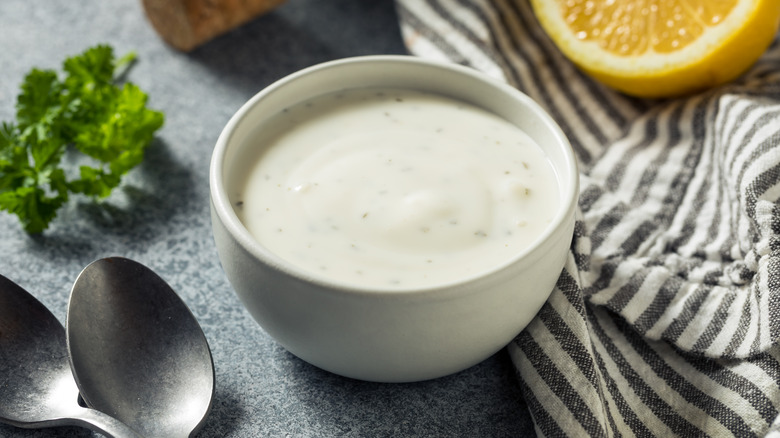 bowl of ranch dressing
