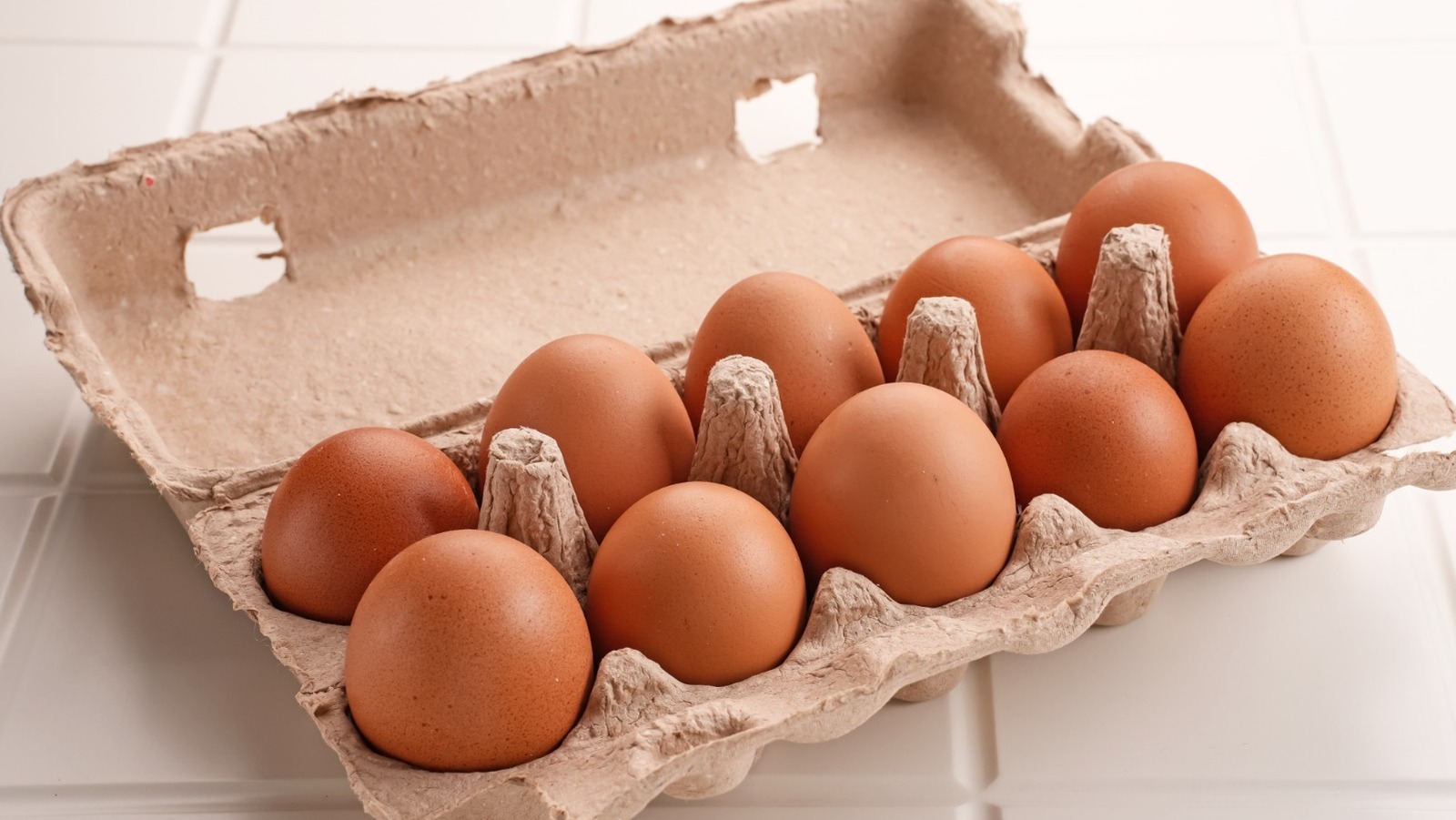 Here's Why Aldi's Eggs Are So Cheap