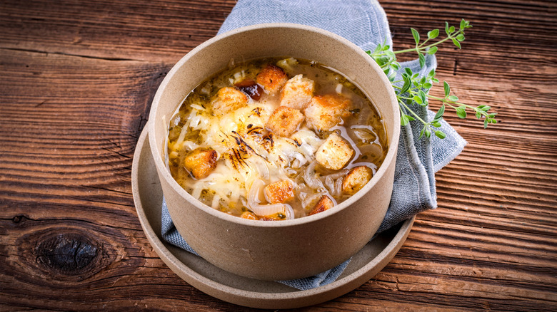 A bowl of perfectly made French onion soup.