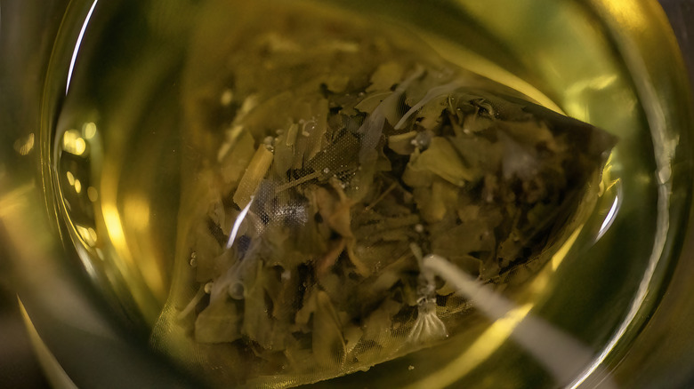 Steeped green tea