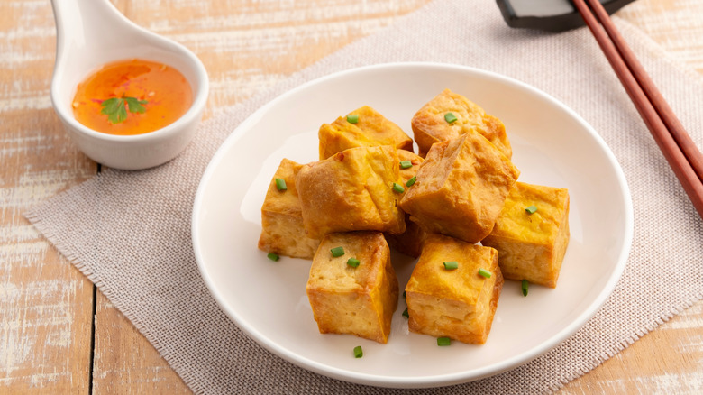crispy air fried tofu with sweet and sour dipping sauce
