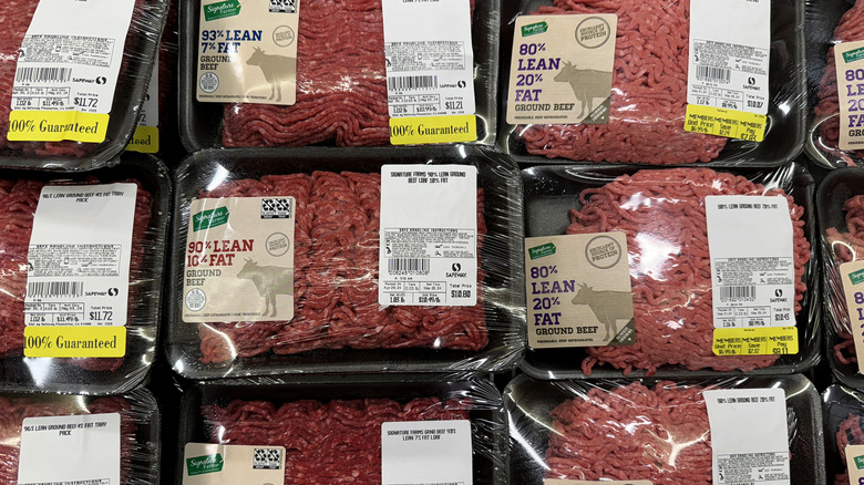 Packaged ground beef with different labels, showing various fat ratios