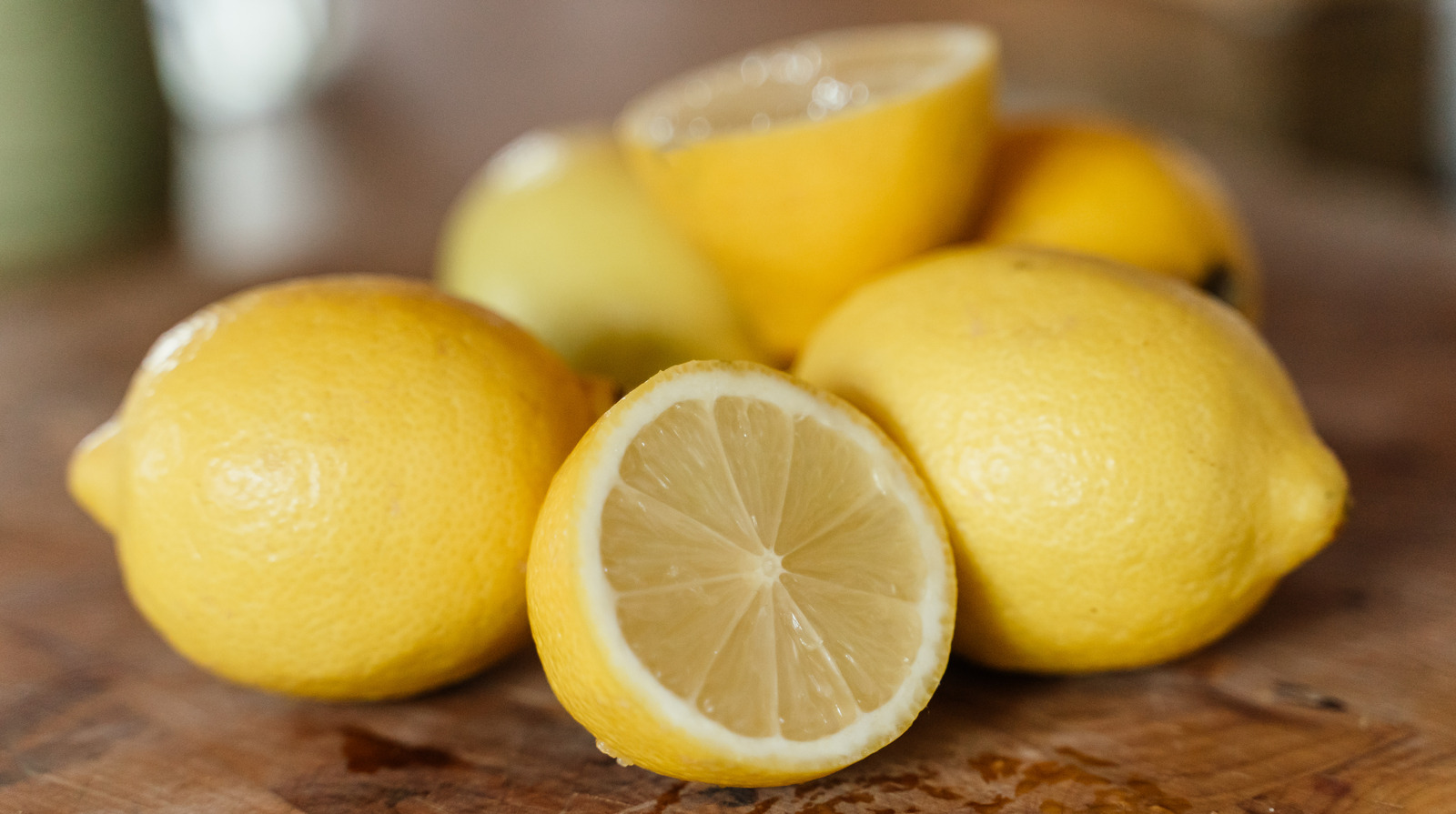 Why You Should Be Juicing ThinSkinned Lemons Every Time